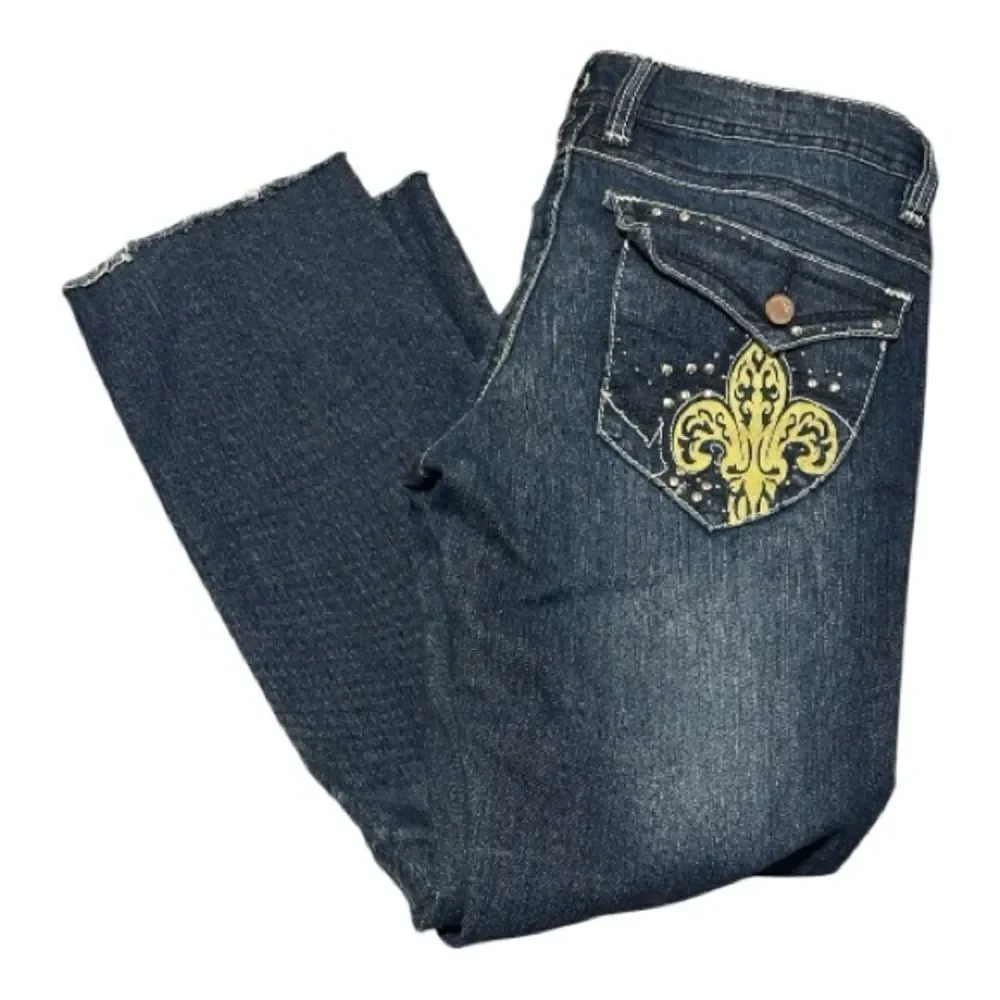 Chinese Laundry  Dark Blue Bootcut Jeans designs raw hem great condition